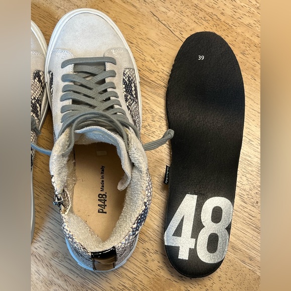 P448 John Side Zip White Snake Python Distressed Women's 39 - Picture 4 of 9